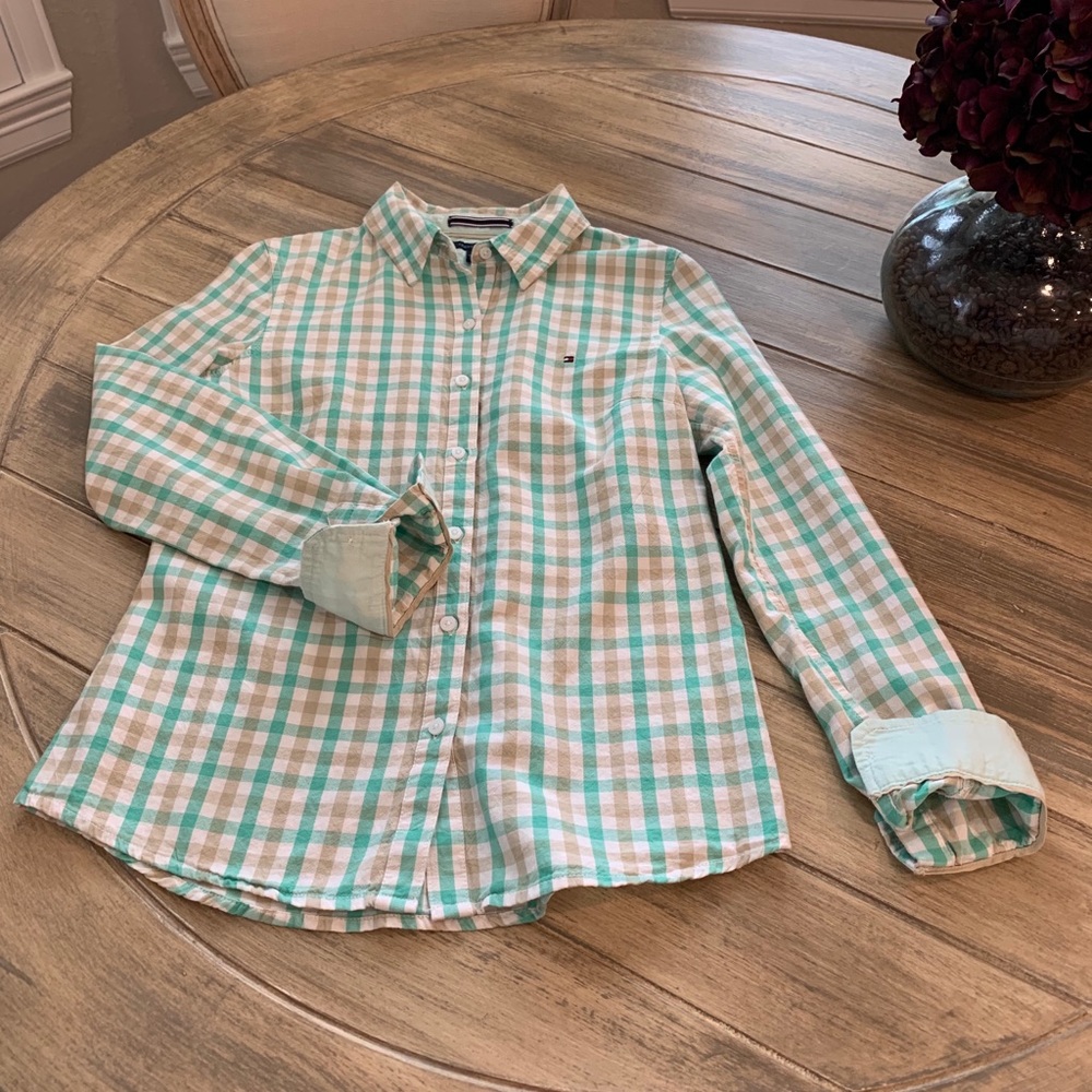 Tommy soft button up shirt